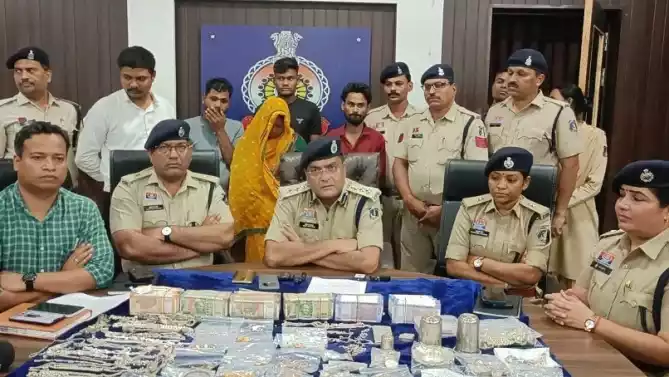 चोरी के लगभग 50 लाख के माल के साथ अंतरराज्यीय गिरोह के पांच सदस्य गिरफ्तार