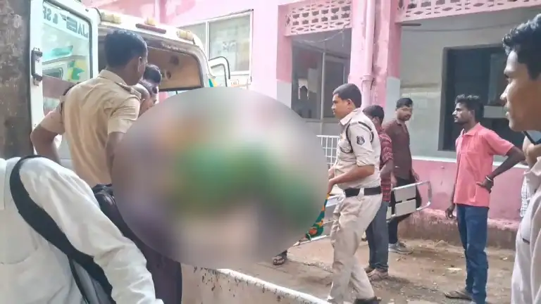 आग में झुलसकर घायल हुए पति-पत्नी, सिविल अस्पताल में इलाज जारी