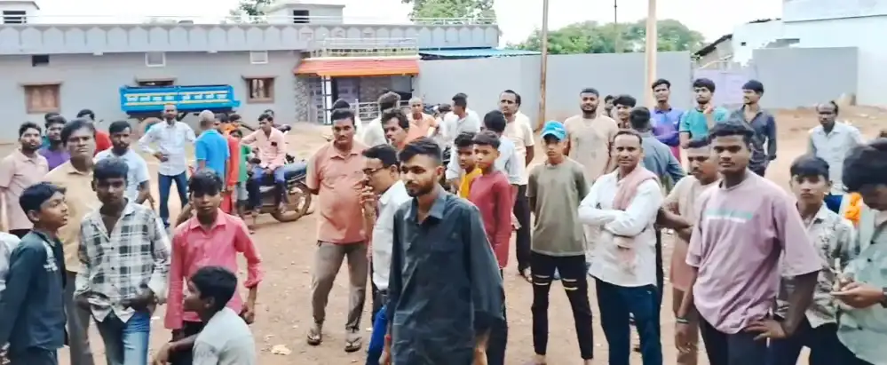 शिकायत के बाद भी नहीं पद फर्क तो ग्रामीणों ने किया ये फैसला.. लगाया ये प्रतिबंध