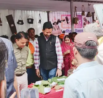 रजत महोत्सव-2025 के तहत खैरागढ़ में रजत जयंती फूड फेस्टिवल का भव्य आयोजनGrand organization of Silver Jubilee Food Festival in Khairagarh under Silver Festival-2025