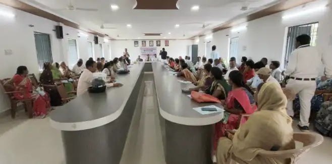 Consumer literacy camp under the aegis of District Consumer Forum, justice at home through e-Jagritiजिला उपभोक्ता फोरम के तत्वाधान में उपभोक्ता साक्षरता शिविर, ई जागृति के माध्यम से घर बैठे न्याय