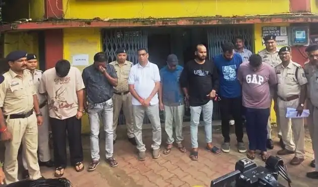 रायपुर में न्यूड पार्टी पोस्टर : पुलिस ने की बड़ी कार्रवाई, 7 आरोपी गिरफ्तार : raipur nude party
