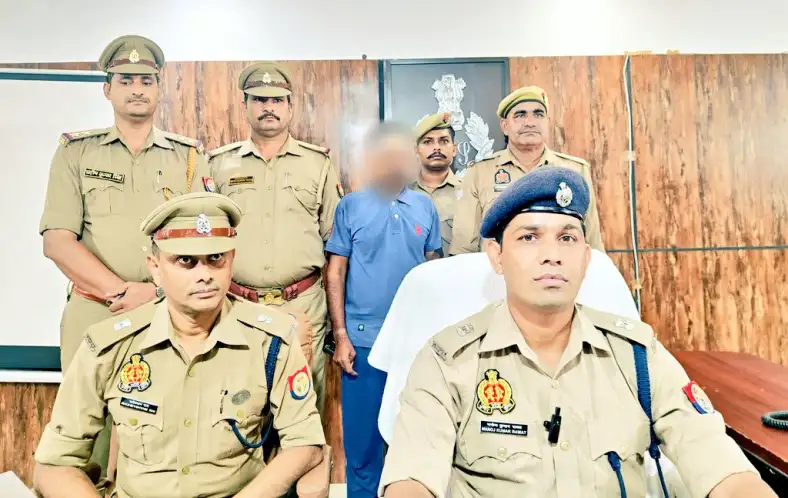जंगल में गढ़ी साजिश! बेटे ने ही बाप को उतारा मौत के घाट, पुलिस ने खोला राज़