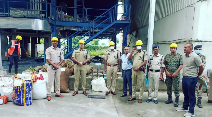 जिले में जप्त मादक पदार्थों 266.6 किलो गांजा और 701 नशीली दवाइयां नष्ट