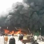 A massive fire broke out in the vegetable market, burning several shops to ashes, causing losses worth lakhs. सब्जी मंडी में लगी भीषण आग, कई दुकानें जलकर खाक, लाखों का हुआ नुकसान