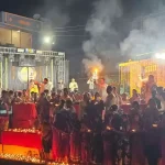 A scene similar to Haridwar-Kashi was seen in Khairagarh, with a grand celebration of Deepdan and Ganga Aarti at Mahadev Ghat.