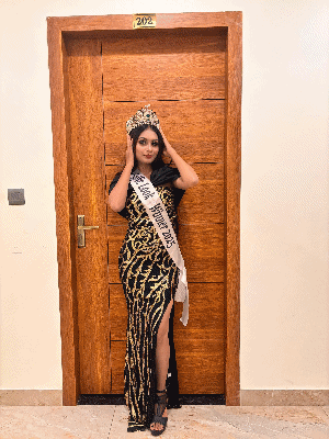 जयपुर के मंच पर चमकी खैरागढ़ की बेटी, शुभांगी बनीं Miss Asia Pacific Winner 2025Khairagarh's daughter shines on the stage in Jaipur, Shubhangi becomes Miss Asia Pacific Winner 2025