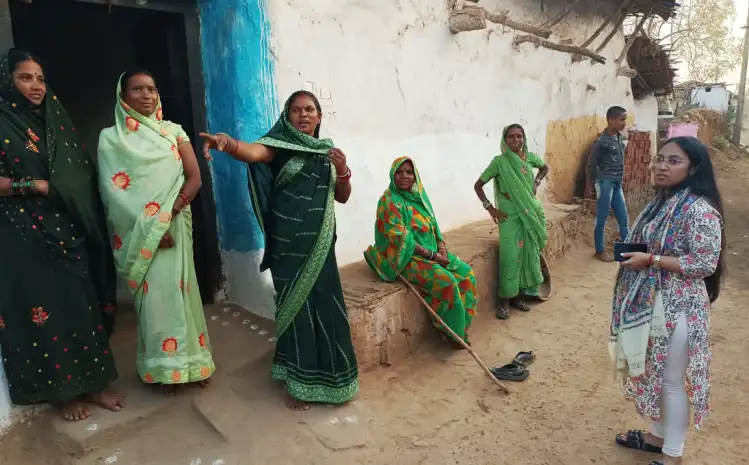 Efforts to connect Navagaon and Madrakuhi-Panduka with a paved road are in full swing.नवागांव और मदराकुही–पांडुका को पक्की सड़क से जोड़ने की कवायद तेज