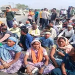 राइस मिल में हादसा, आक्रोषित लोगों ने लापरवाही के विरोध में चक्का जाम