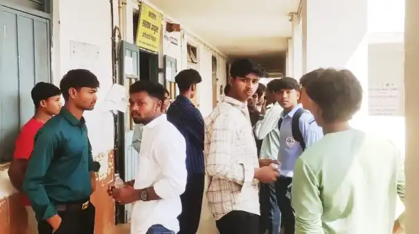 There is mismanagement in the post-matric boys' hostel, the superintendent is not present, the hostel was left without water for the entire day. Read the full storyपोस्ट मैट्रिक बालक छात्रावास में बदइंतज़ामी, नहीं रहते अधीक्षक, दिन भर रहना पड़ गया था बिन पानी के.. पढ़े पूरी खबर 