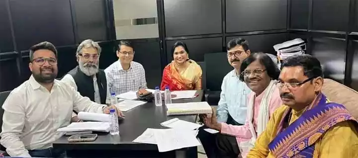 स्क्रिप्ट समिति गठन पर महत्वपूर्ण बैठक, कला-संस्कृति और सिनेमा के समन्वय पर जोर