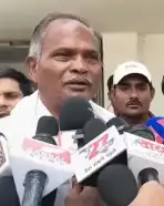 KCC लोन में धोखाधड़ी, खरीफ फ़सल के लिए नहीं ले पा रहे खाद-बीज, किसानों ने की निष्पक्ष जाँच की मांग