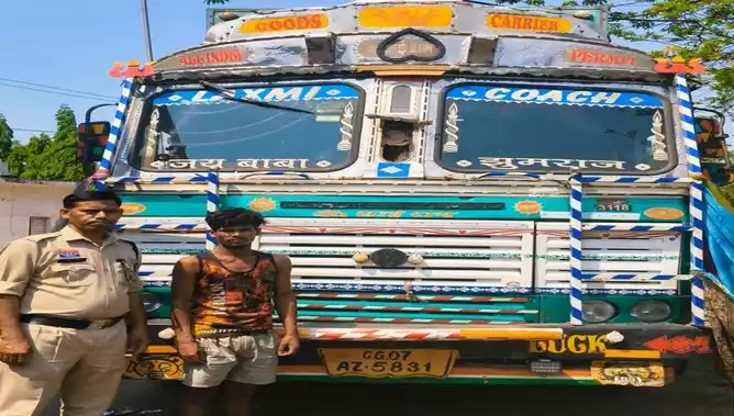 चालान से बचने के लिए चालक ने खुद ही “चुरा” लिया ट्रक