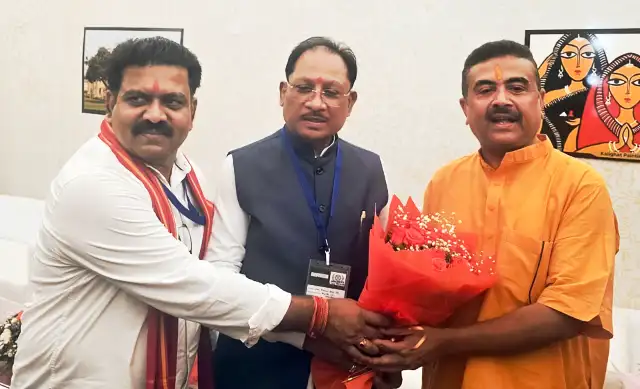 पश्चिम बंगाल में CM सुवेंदु अधिकारी ने ली शपथ, CM विष्णुदेव साय कोलकाता में शपथ ग्रहण समारोह में हुए शामिल