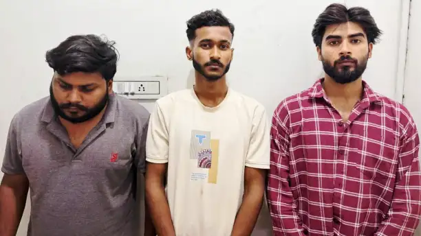 Cyber ​​Fraud News: Mule account syndicate busted, 3 accused arrested from Ambikapur Cyber Fraud News: म्यूल अकाउंट सिंडिकेट का भंडाफोड़, अंबिकापुर से 3 आरोपी गिरफ्तार