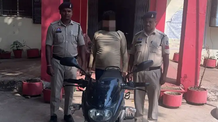 मोटर सायकल चोरी करने वाला महाराष्ट्र के आरोपी भेजे गए जेल Maharashtra's motorcycle thief sent to jail