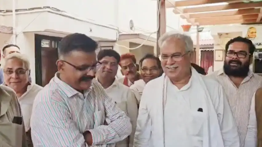 भाजपा नेता से विवाद के बाद निलंबित हुए CEO रूपेश पांडेय, भूपेश बघेल से मुलाकात चर्चा में