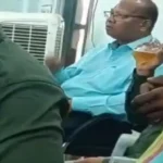 Video of excise department employees drinking alcohol in the Collector's office premises goes viral, two employees suspended कलेक्टर कार्यालय परिसर में आबकारी विभाग के कर्मचारियों की शराबखोरी का वीडियो वायरल, दो कर्मचारी निलंबित