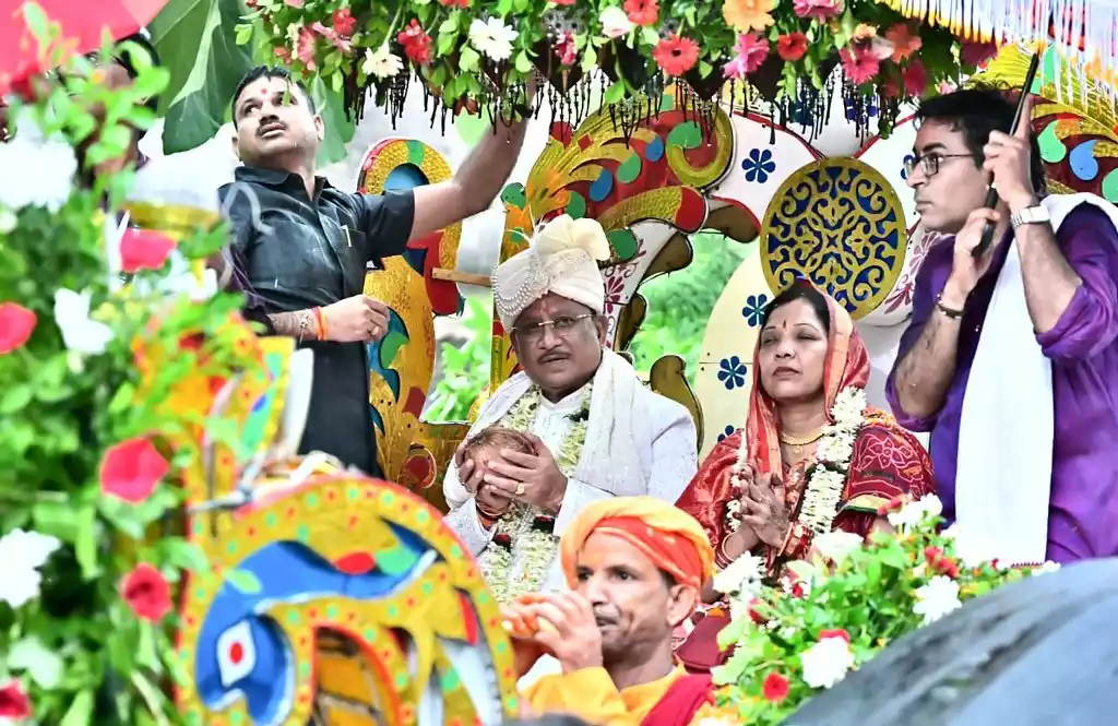 ऐतिहासिक रथयात्रा में शामिल हुए मुख्यमंत्री विष्णुदेव साय