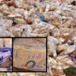 Expired biscuit packets thrown in the open, खुले में फेंके एक्सपायरी बिस्किट के पैकेट, गाय-कुत्तों ने खाए, ग्रामीणों में आक्रोश
