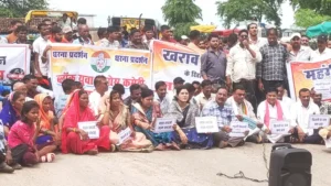 सड़क, खाद और बिजली को लेकर कांग्रेस का शक्ति प्रदर्शन-चक्काजाम, घंटो फंसे रहे गाड़िया