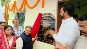 खैरागढ़ में जिला पत्रकार संघ भवन का लोकार्पण, पत्रकारों को मिला आधुनिक सुविधाओं वाला नया ठिकाना