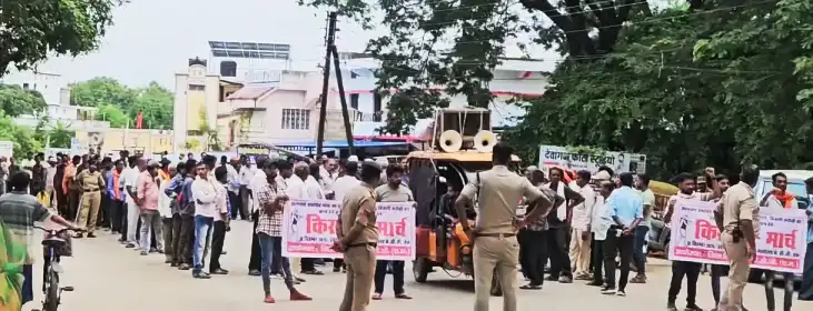 खैरागढ़ को सूखाग्रस्त घोषित करने, 24 घंटे बिजली और देवास मॉडल लागू करने की मांग को लेकर किसान संघ ने दिया ज्ञापन Farmers' Union submitted a memorandum demanding declaration of Khairagarh a