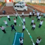District level yoga camp at CHC Chhuikhadan on World Heart Day विश्व हृदय दिवस पर CHC छुईखदान में जिला स्तरीय योग शिविर, स्वस्थ हृदय के लिए योग अपनाने का संदेश
