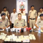 ​₹12.5 लाख की बड़ी चोरी: सलाखों के पीछे पहुँची बाप-बेटे की 'क्राइम जोड़ी'