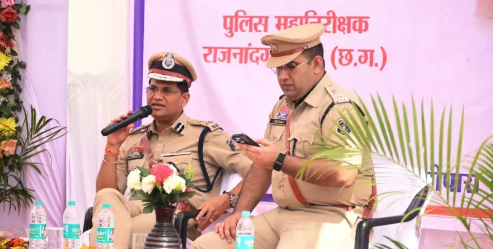 IG अजय यादव ने किया जिला भ्रमण, पुलिस इकाइयों का निरीक्षण