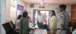 साल्हेवारा में बालाजी डायग्नोस्टिक सेंटर पर बड़ी कार्रवाई, अधिकृत रेडियोलॉजिस्ट नहीं मिला, सोनोग्राफी रिपोर्ट में दूसरे रेडियोलॉजिस्ट के डिजिटल हस्ताक्षर