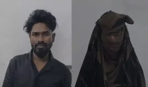 The lover and mother brutalized a 3-year-old child 3 साल के बच्चे के साथ प्रेमी और मां की ऐसी हैवानियत, सिगरेट से दागा किया मारपीट.. देखकर सहम जायेगा दिल 