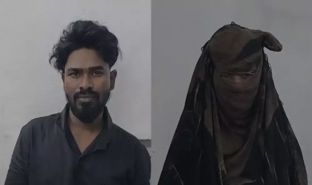 The lover and mother brutalized a 3-year-old child 3 साल के बच्चे के साथ प्रेमी और मां की ऐसी हैवानियत, सिगरेट से दागा किया मारपीट.. देखकर सहम जायेगा दिल 